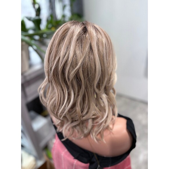 Belle tress “Verona” Wig in color Milkshake Blond New - Picture 4 of 8